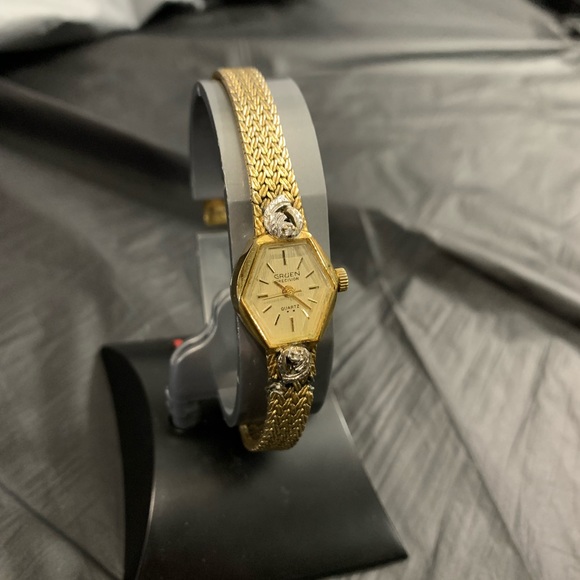 Vintage Gruen Precision Quartz Women’s Luxury Gold Watch Swiss Diamond rare - Picture 2 of 8